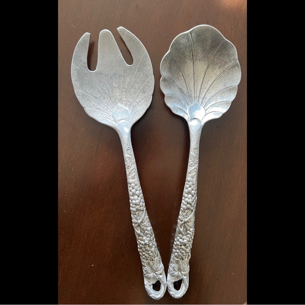 ARTHUR COURT GRAPEVINE SALAD SERVING SET